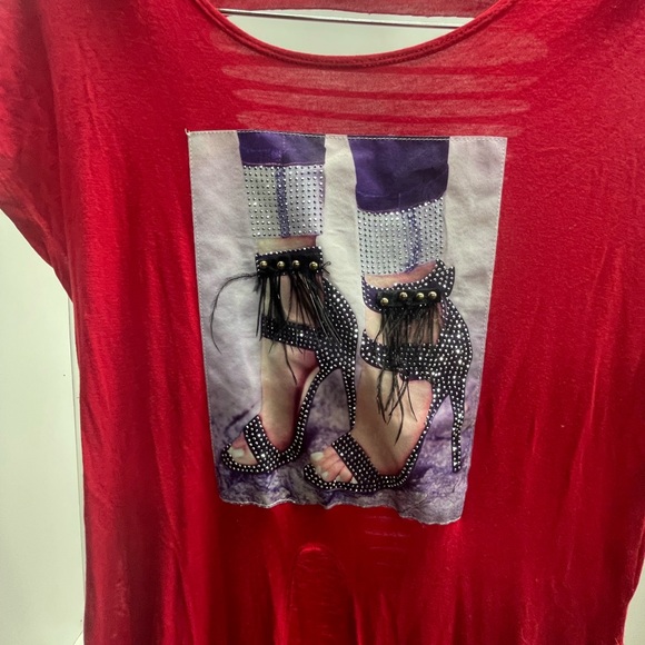 Love J Vibrant Red Backless Dress with Artistic Print - Picture 3 of 4